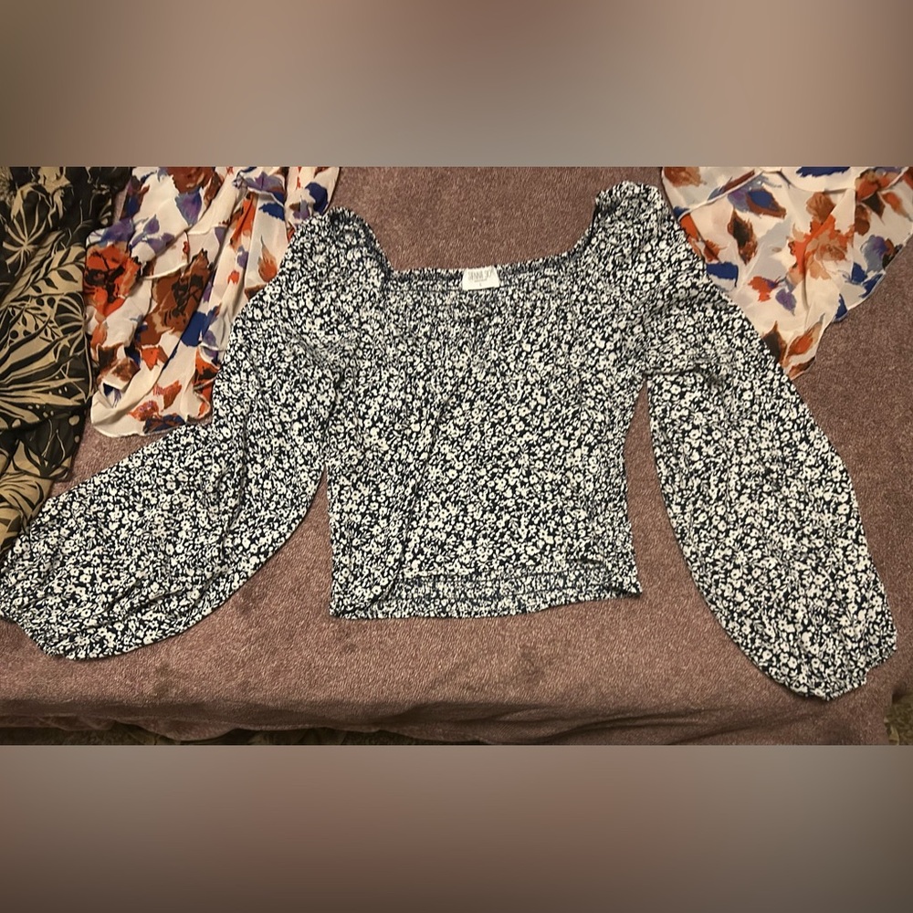 NWOT cropped  Blouse